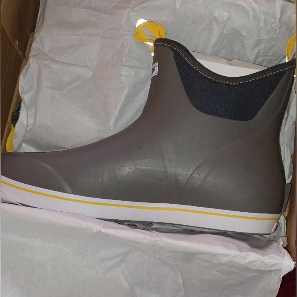 Xtratuf Men's Gray and Yellow Waterproof Boots